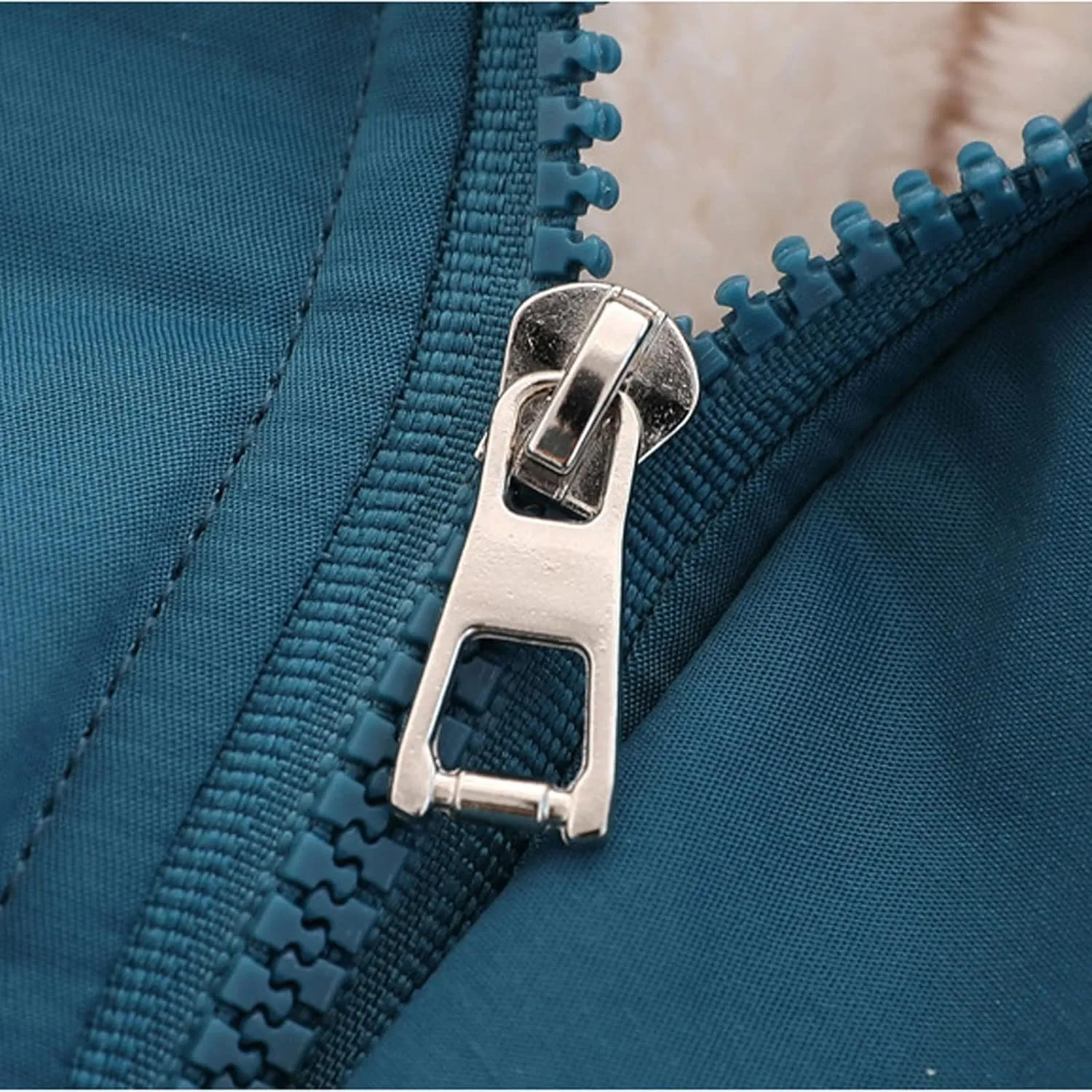 Boys and Toddler's Long Winter Coat Fleece Lined Hooded Puffer Jacket Insulated Parka with Faux Fur Collar Down Coat