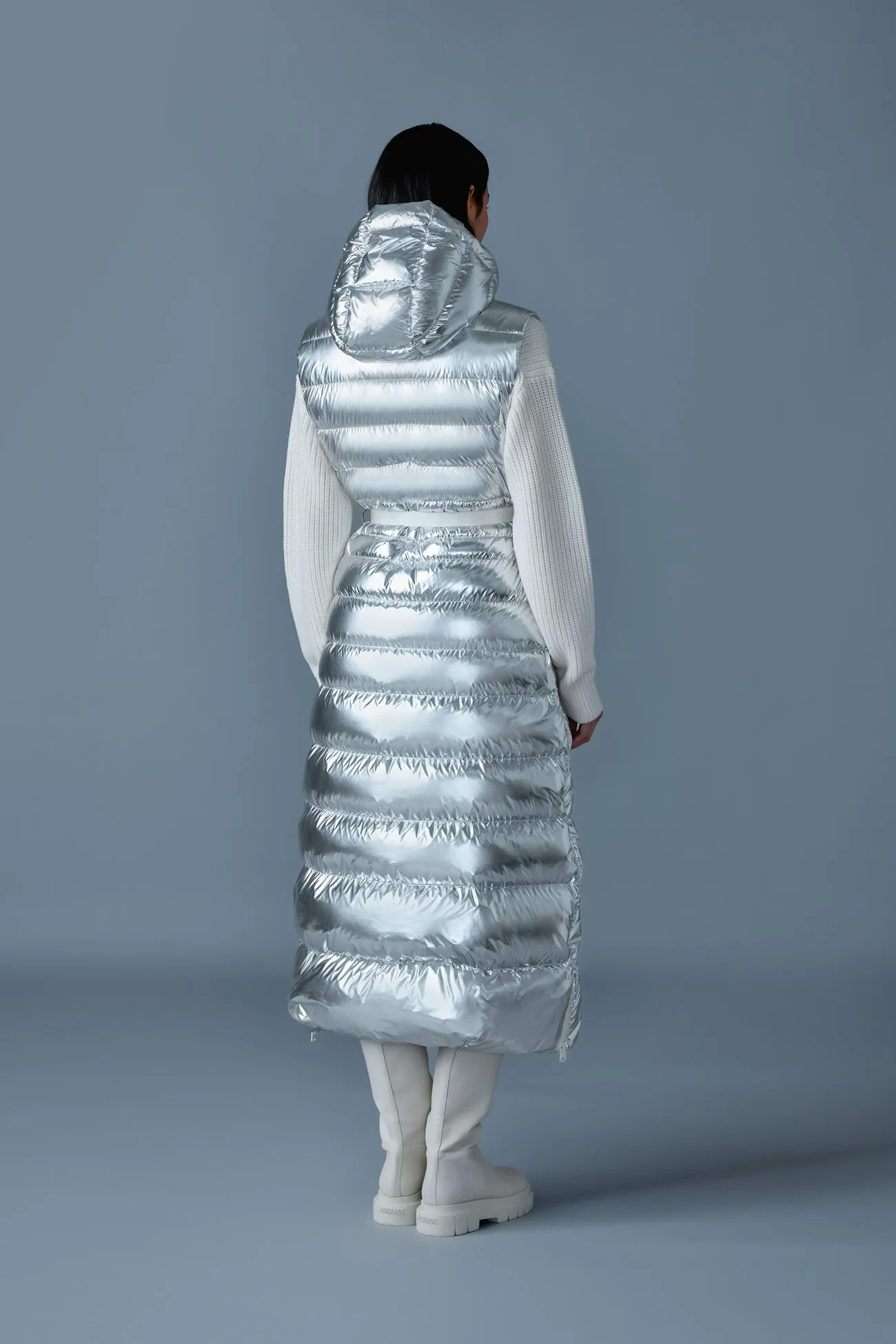IVANKA-MSF Sleeveless metallic laminate snowflake coat Silver