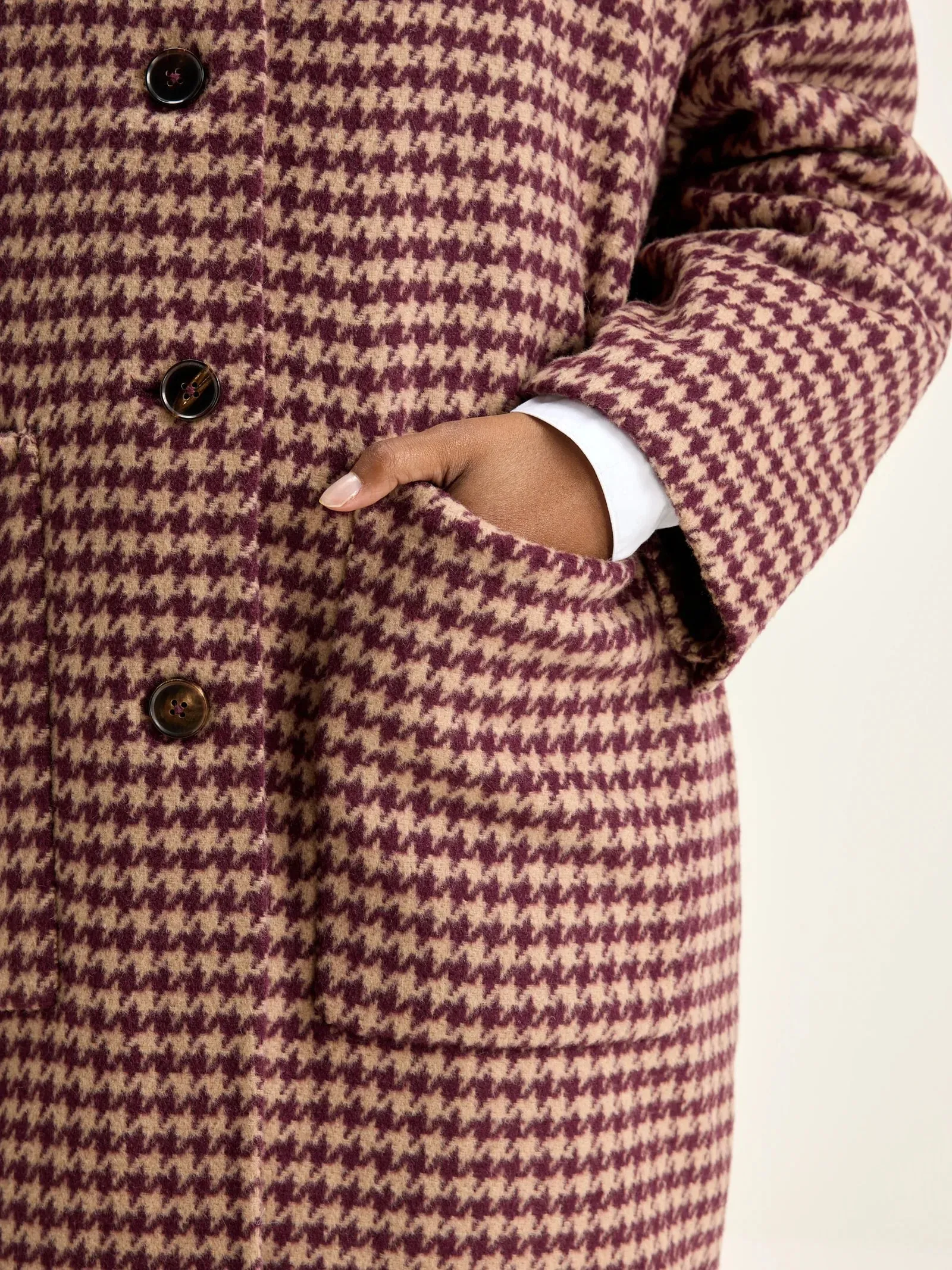 Joanne Ecru/Maroon Houndsthooth Coat