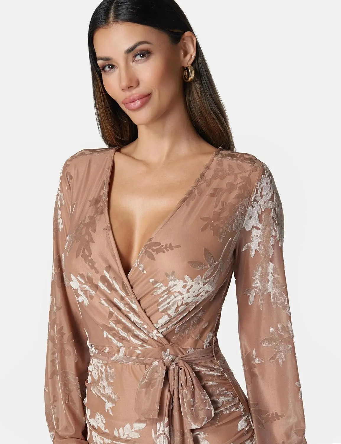 YMDUCH Women Sexy V Neck Long Sleeve Velvet Floral Bodycon Ruched Mini Cocktial Party Dress